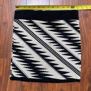 Juniors stretch skirt